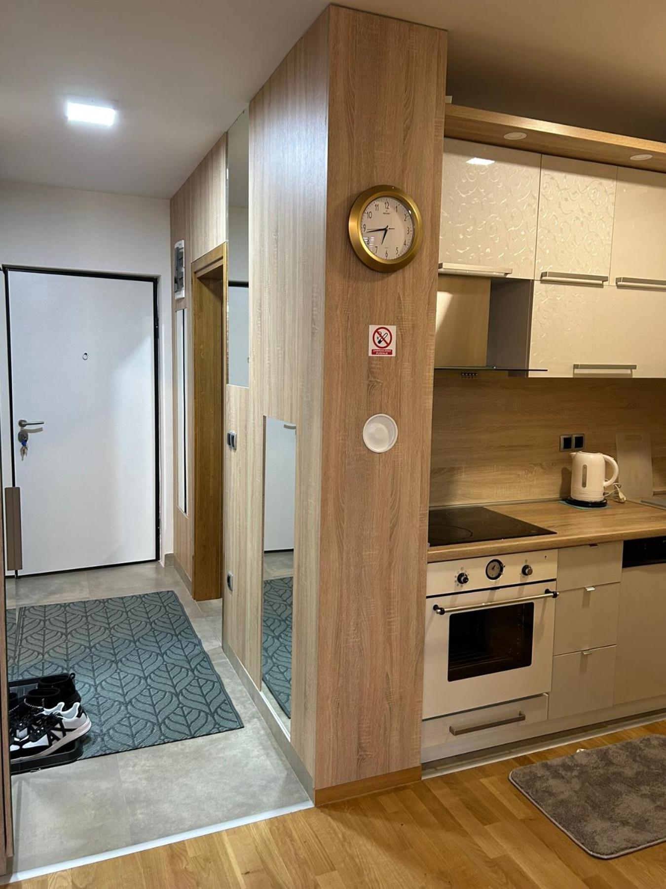Bulevar Deluxe 1 Parking Free Apartment Sarajevo
